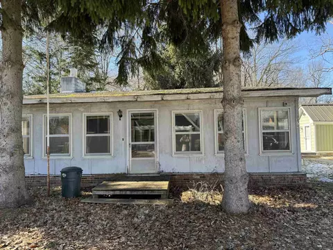 1870 S Division, Lake City, MI 49651