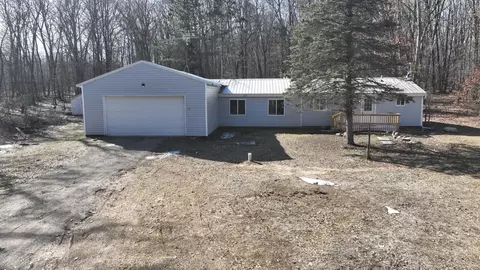 724 E Cranberry Lk, Harrison, MI 48625 photo 22