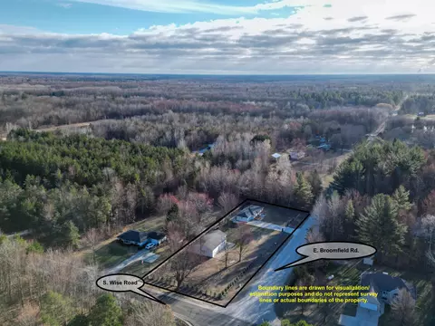 10053 E Broomfield, Shepherd, MI 48883 photo 6
