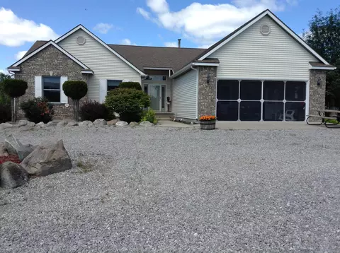 3430 Curtisville, South Branch, MI 48761