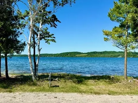 N Lake Leelanau, Lake Leelanau, MI 49653