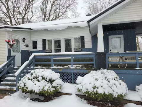 315 Allen, Alma, MI 48801