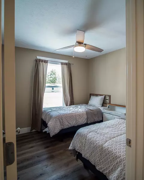 Bedroom - 252 SE M 72, Kalkaska, MI 49646 photo 1 of 7