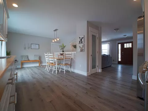 Dining - 252 SE M 72, Kalkaska, MI 49646 photo 2 of 2
