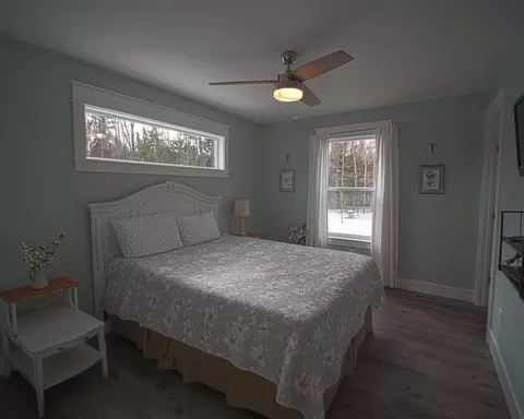 Bedroom - 252 SE M 72, Kalkaska, MI 49646 photo 5 of 7