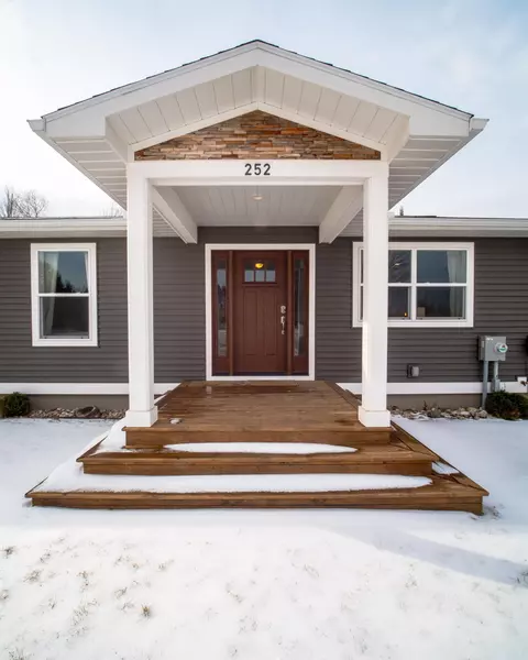 252 SE M 72, Kalkaska, MI 49646