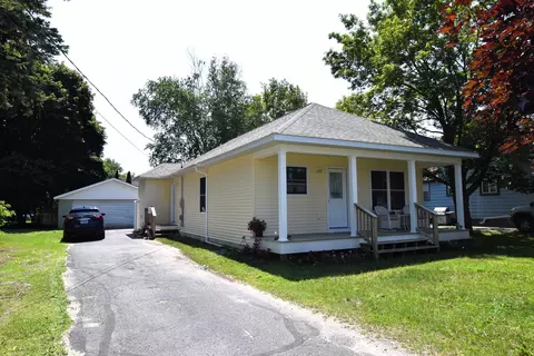 108 Saint Marys, Charlevoix, MI 49720