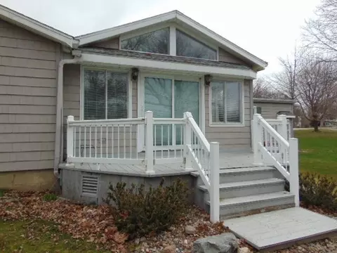 Exterior - 445 S Ithaca, Ithaca, MI 48847 photo 9 of 17