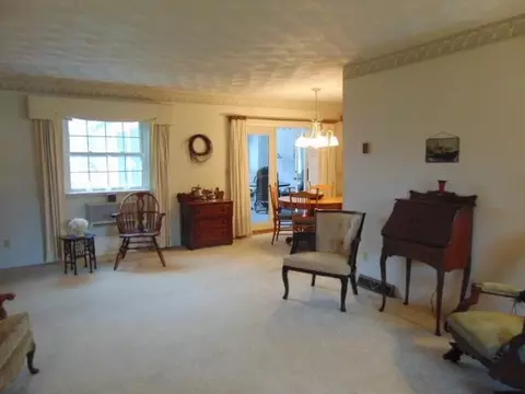 Living - 445 S Ithaca, Ithaca, MI 48847 photo 4 of 11