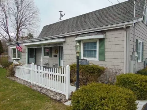 Exterior - 445 S Ithaca, Ithaca, MI 48847 photo 5 of 17