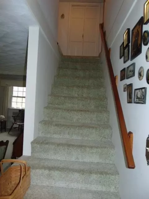 Entry Way - 445 S Ithaca, Ithaca, MI 48847 photo 2 of 3