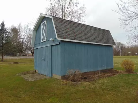 Exterior - 445 S Ithaca, Ithaca, MI 48847 photo 10 of 17