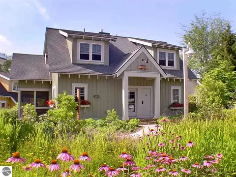 12403- Unit 318a Crystal Mtn #318A, Thompsonville, MI 49683