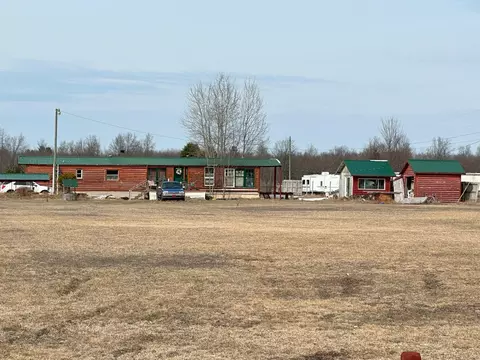 6015 Ringler, Pellston, MI 49769 photo 3
