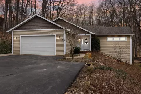 4651 Barnes, Traverse City, MI 49684