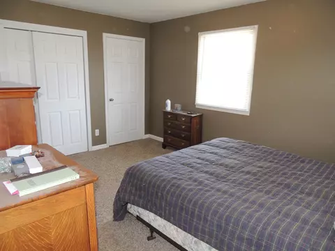 Bedroom - 1418 Andre, Mount Pleasant, MI 48858 photo 3 of 6