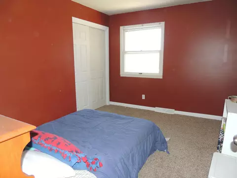Bedroom - 1418 Andre, Mount Pleasant, MI 48858 photo 6 of 6