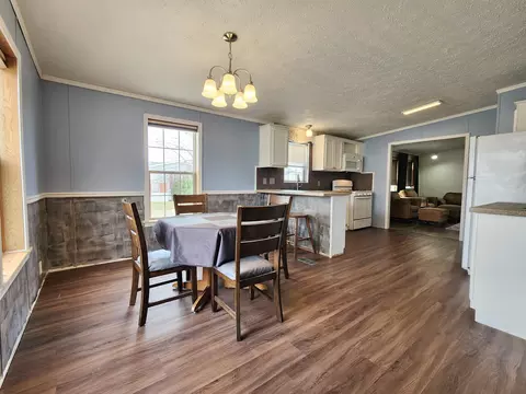 Dining - 5430 E Clover, Mount Pleasant, MI 48858 photo 1 of 2