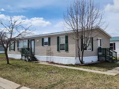 5430 E Clover, Mount Pleasant, MI 48858