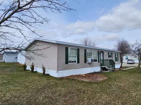 Exterior - 5430 E Clover, Mount Pleasant, MI 48858 photo 2 of 4