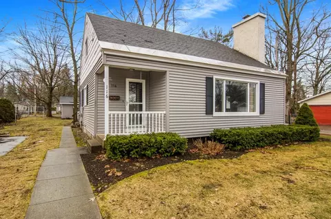 116 E Fifteenth, Traverse City, MI 49684