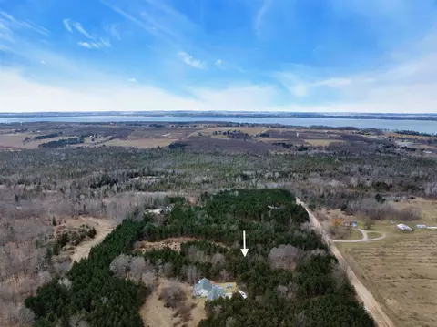 Bennett, Williamsburg, MI 49690 photo 6