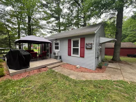 Exterior - 1975 Pine, Harrison, MI 48625 photo 2 of 3
