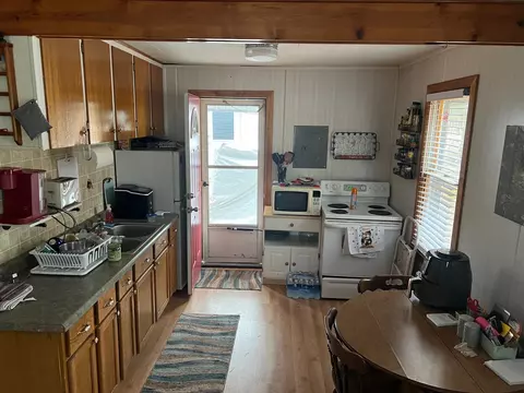 Kitchen - 1975 Pine, Harrison, MI 48625 photo 1 of 1