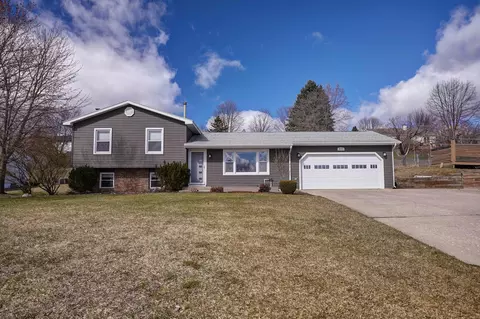 3171 Paysage, Traverse City, MI 49684