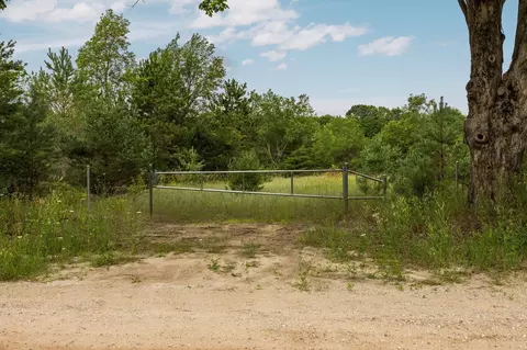 150 Weldon, Beulah, MI 49617 photo 3