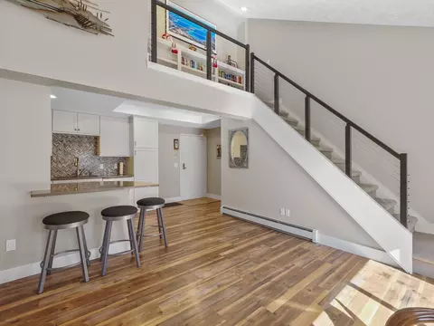 4212 Mitchell Crk #E7, Traverse City, MI 49686