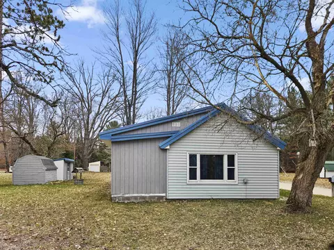 11485 Union, Fife Lake, MI 49633