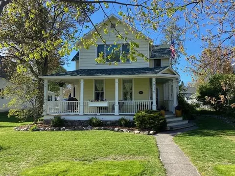 212 Chippewa, Elk Rapids, MI 49629
