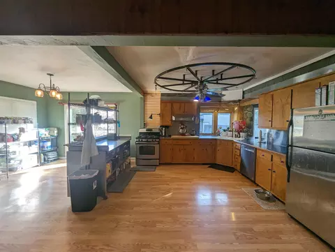 Kitchen - 218 W Saginaw, Au Gres, MI 48703 photo 6 of 8