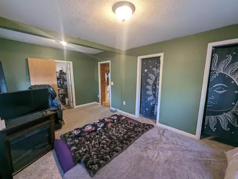 Bedroom - 218 W Saginaw, Au Gres, MI 48703 photo 5 of 9