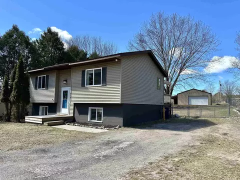 6248 N Reynolds, Lake Ann, MI 49650