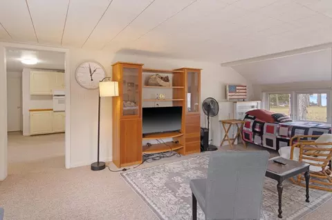 Living - 9357 Fairview, Williamsburg, MI 49690 photo 5 of 6