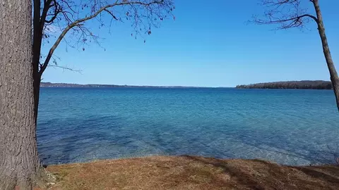 9357 Fairview, Williamsburg, MI 49690