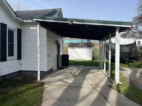 Exterior - 212 S Ithaca, Ithaca, MI 48847 photo 5 of 5