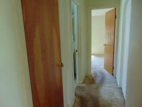 Entry Way - 230 E Seaver, Ithaca, MI 48847 photo 1 of 2