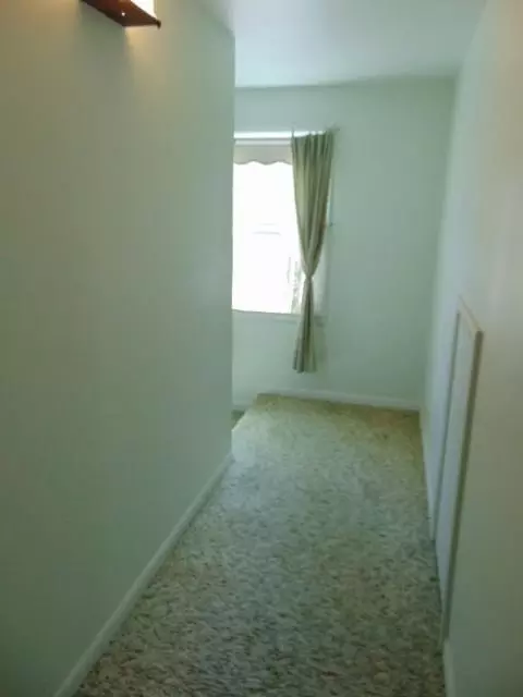 Entry Way - 230 E Seaver, Ithaca, MI 48847 photo 2 of 2