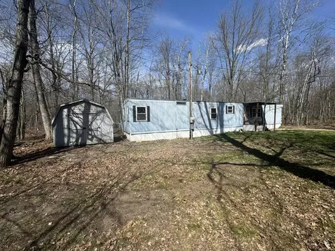 955 E Nicki, Midland, MI 48640