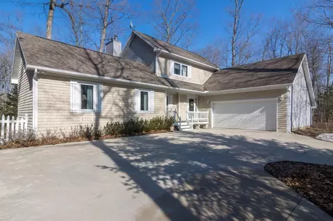 501 E Shetland, Cedar, MI 49621 photo 7