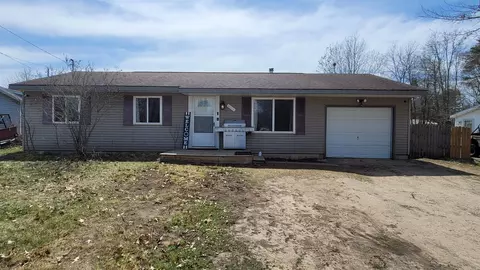 403 NW Kalkaska, Kalkaska, MI 49696