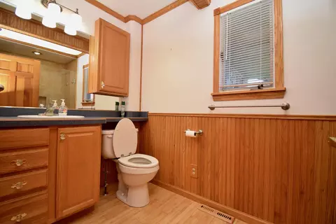 Bath - 5656 Point Lookout, Au Gres, MI 48703 photo 1 of 3