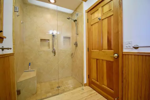 Bath - 5656 Point Lookout, Au Gres, MI 48703 photo 2 of 3