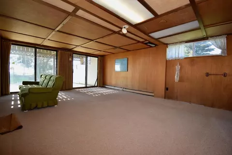 Living - 5656 Point Lookout, Au Gres, MI 48703 photo 4 of 5