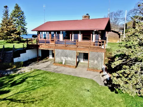 5656 Point Lookout, Au Gres, MI 48703