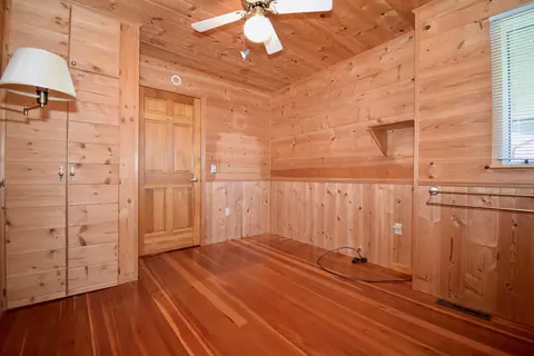 Bedroom - 5656 Point Lookout, Au Gres, MI 48703 photo 3 of 7