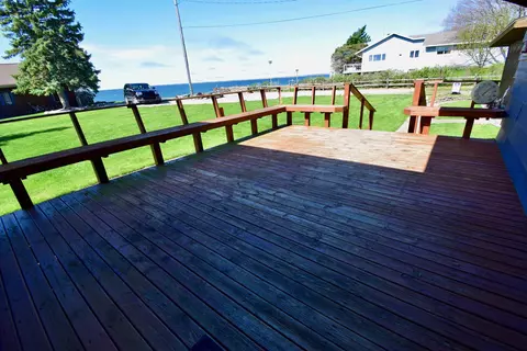 Exterior - 5656 Point Lookout, Au Gres, MI 48703 photo 13 of 17